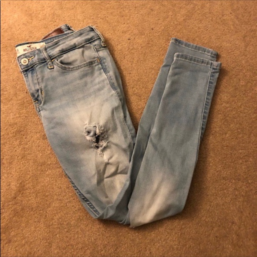 Low rise jeans